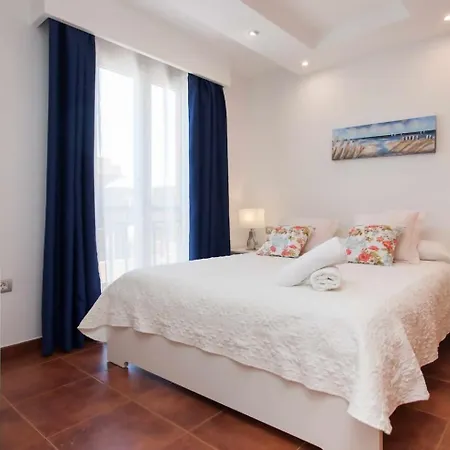 Emma - Private Pool Wifi Fibra Mini-golf Villa *