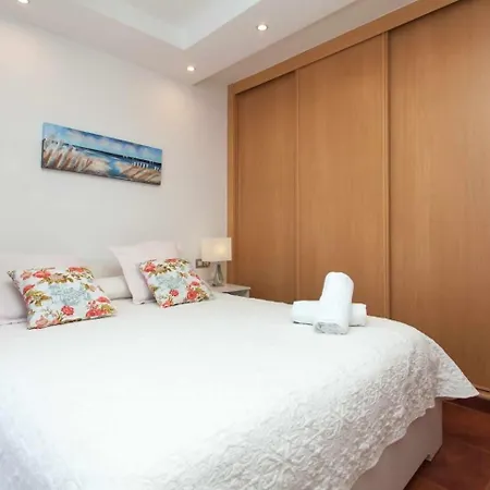 Emma - Private Pool Wifi Fibra Mini-golf * 科拉雷侯